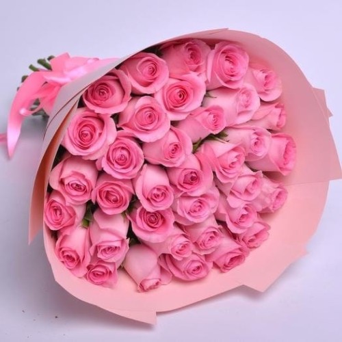 Купить на заказ Букет из 35 розовых роз с доставкой в Аксае