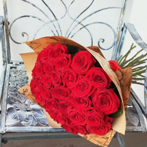 Купить на заказ Букет из 31 красной розы с доставкой в Аксае